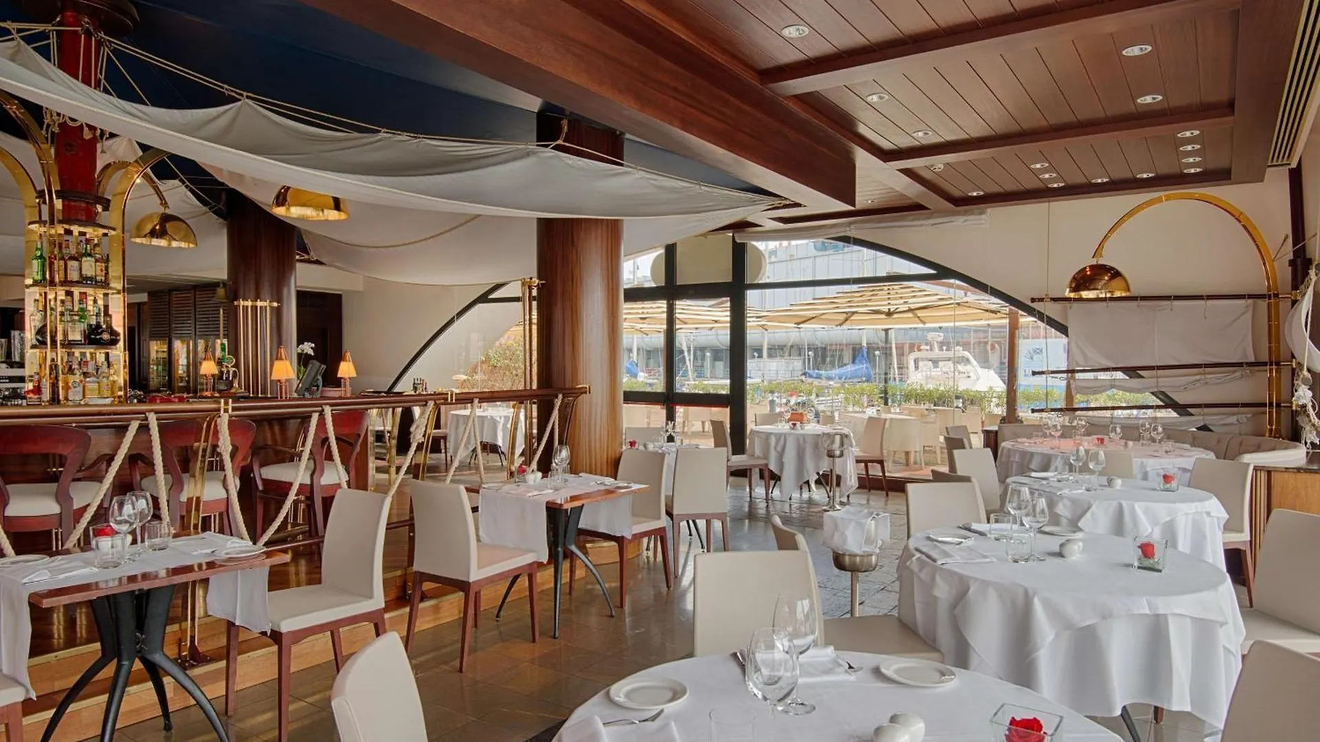 ****  Отель Nh Collection Genova Marina Италия