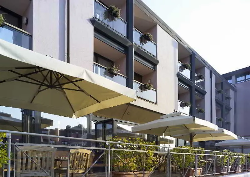 Отель Nh Collection Genova Marina  Генуя